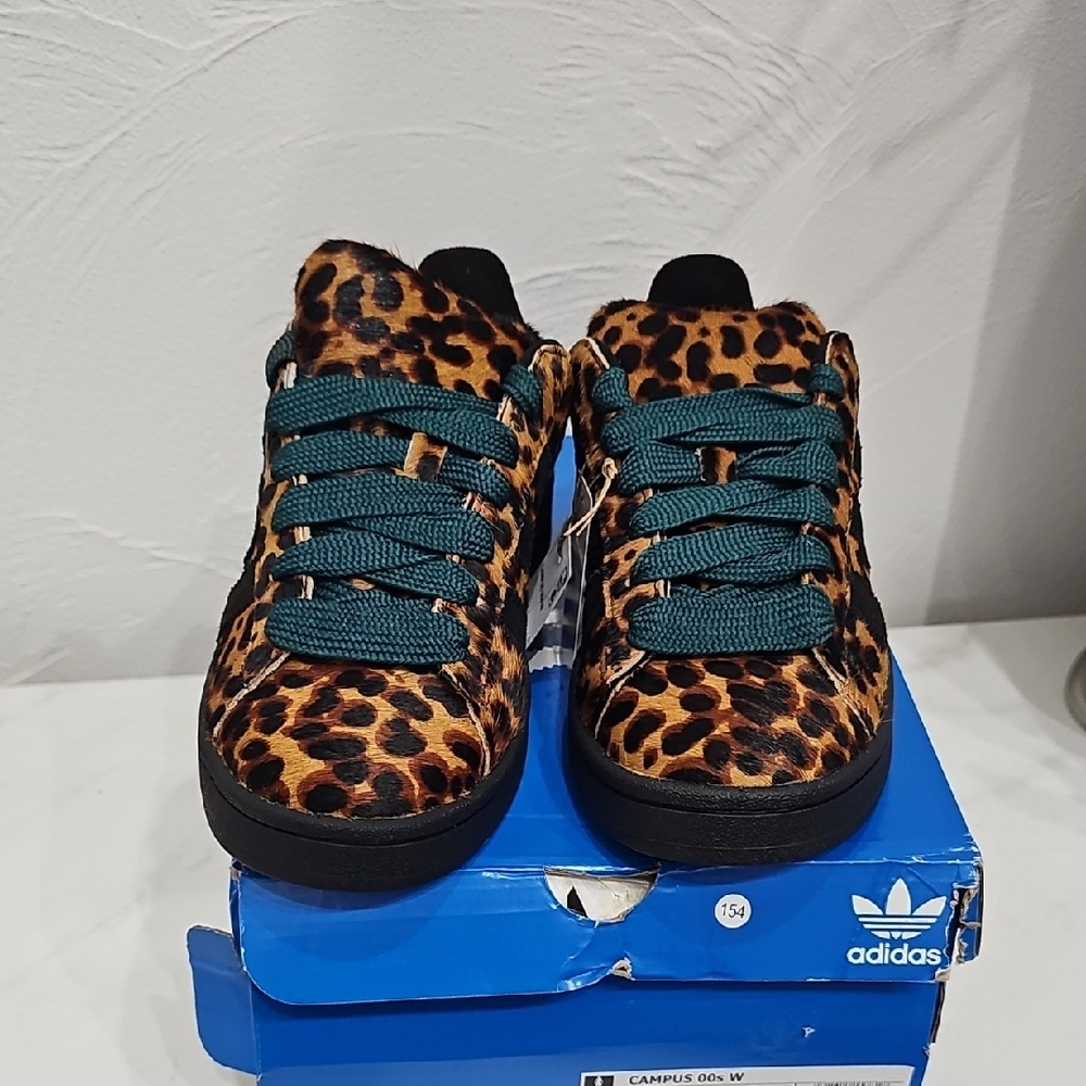 Adidas Leopard Print Sneakers with Black and Green Women Size 7 - Picture 2 of 5
